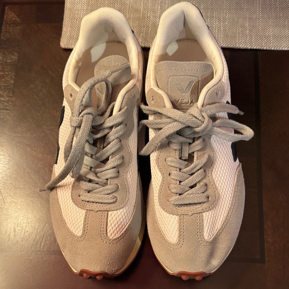 Veja Women's Cream and Gray Sneakers